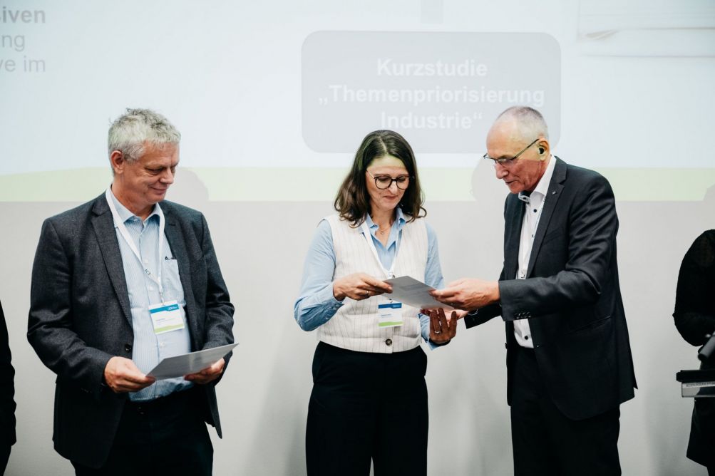 Der CDI Steuerungskreis begrt die Mitglieder des Advisory Boards im Amt