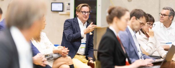 Diskussion im Publikum nach einem Input Vortrag