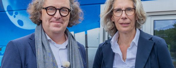 Lars Baumgrtel links und Dr. Birgitt Bendiek vom Unternehmen ZinQ steht rechts