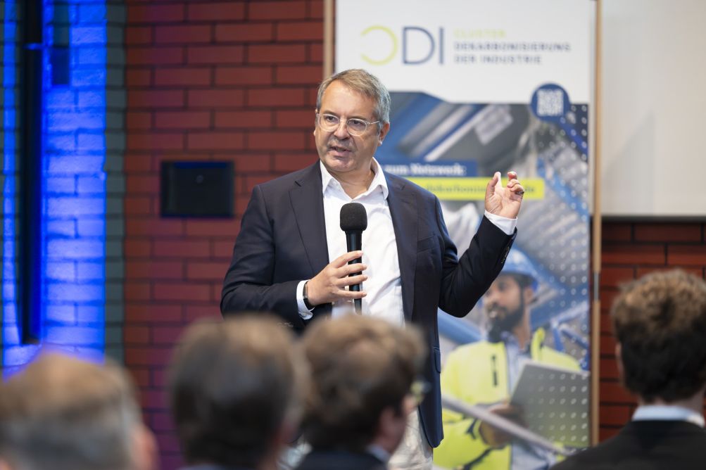 Referierende des Summer Summits aus der Provadis Hochschule