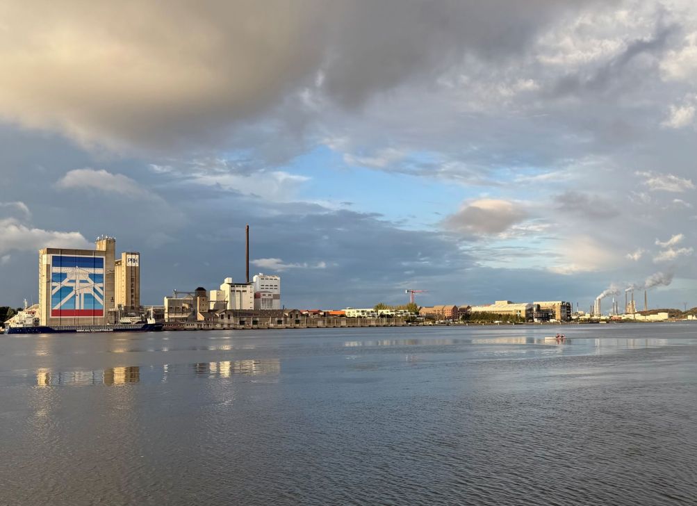 Blick auf das größte Wandgemälde in Aalborg