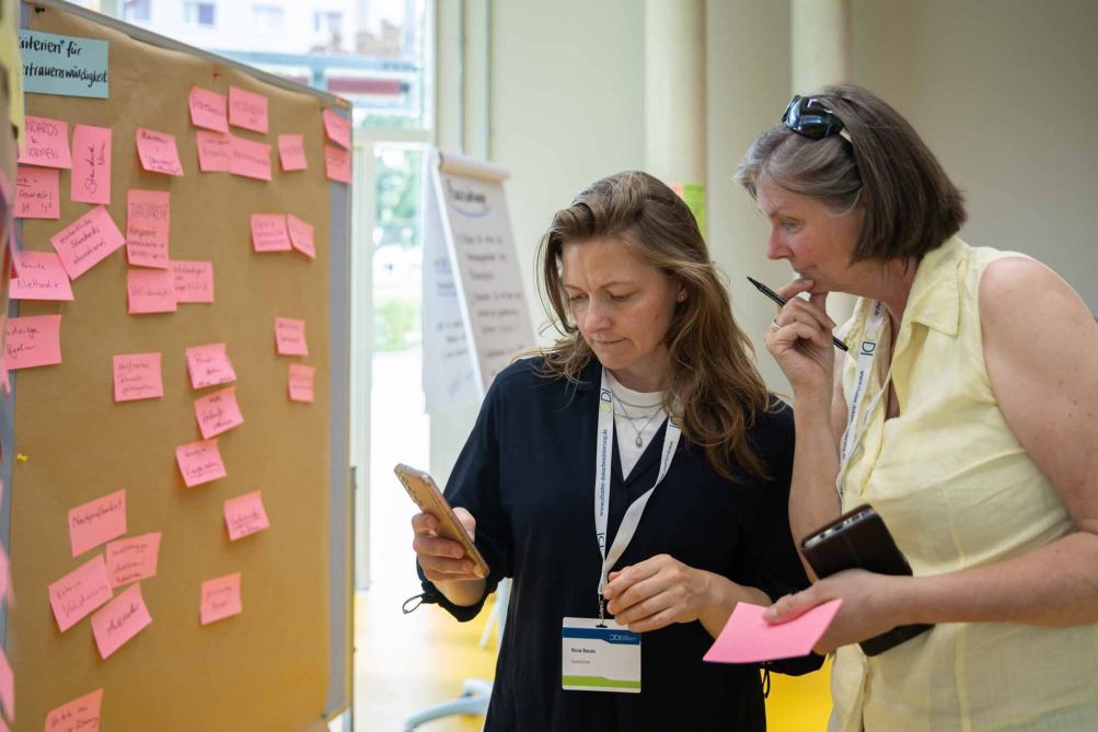 Workshop Situation mit zwei Frauen