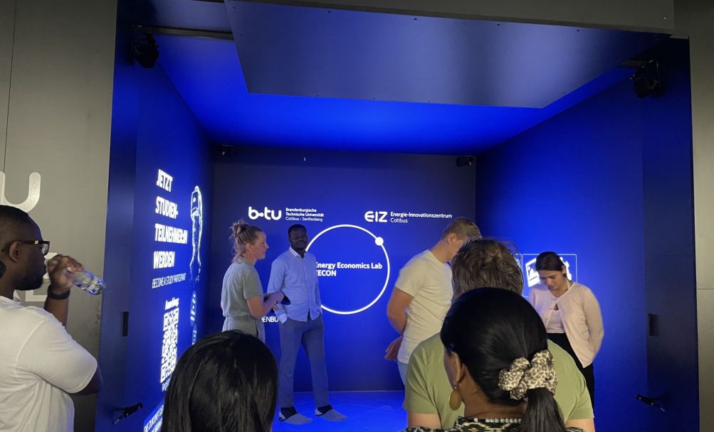 Besuch Virtual Reality Cave der BTU Cottbus-Senftenberg